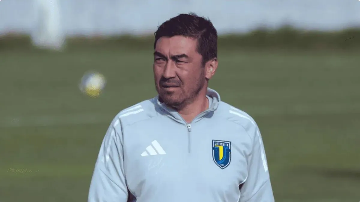 Тренер из Казахстана отказался возглавить российскую команду: специалиста смутили финансы клуба