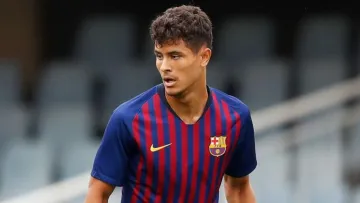 Трансфер срывается? Воспитанник Барселоны может не доехать до КПЛ