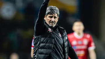 Костов официально покинул Актобе: клуб определился с преемником болгарского тренера