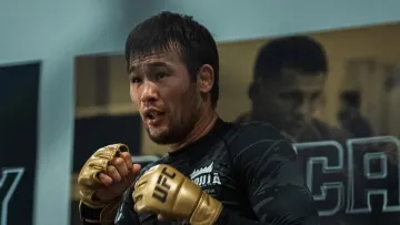 Возвращение откладывается: Рахмонов на костылях – раскрыты детали после операции