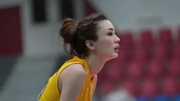 Без объяснений: самая медийная волейболистка страны ушла из Астаны